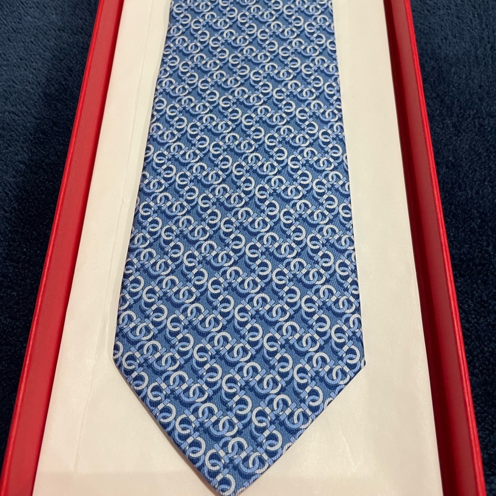 NWT Ferragamo Blue Gancini Tie. CURRENT SEASON🔥